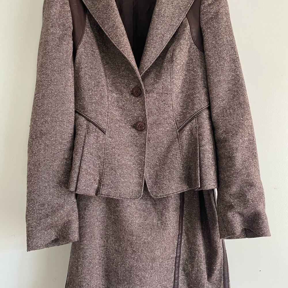Vintage Y2K Bebe Tailored Brown Women's Wool-Blend Skirt Suit